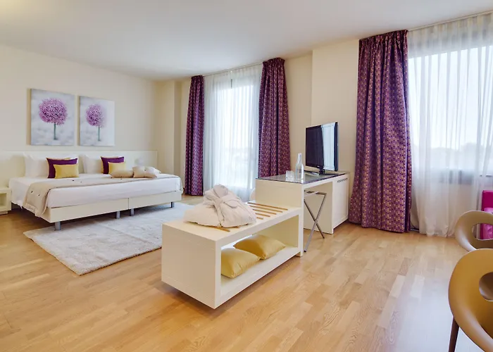 Western Plus Leone Di Messapia &ConferenceAlbergo